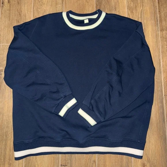Lululemon Crewneck Sweatshirt - Picture 1 of 2